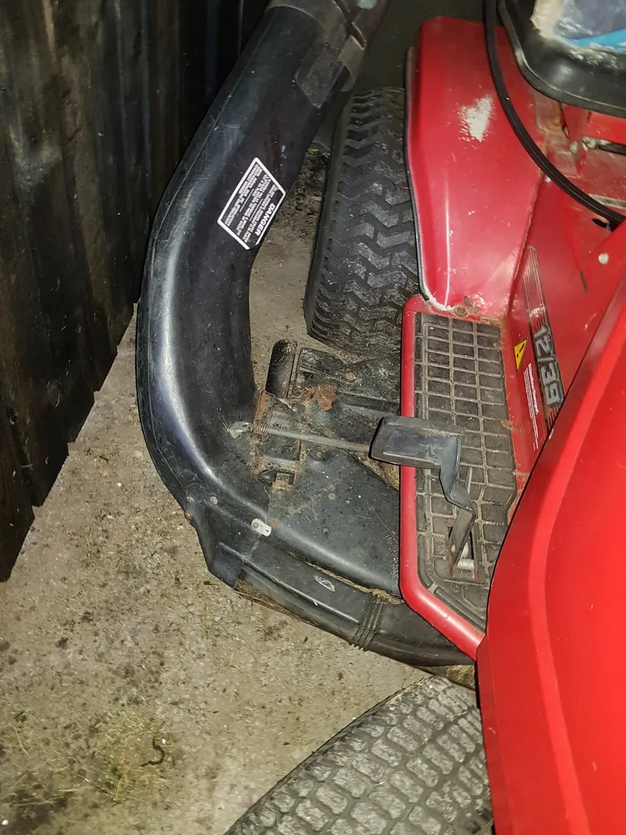Tractor Lawnmower - Image 2