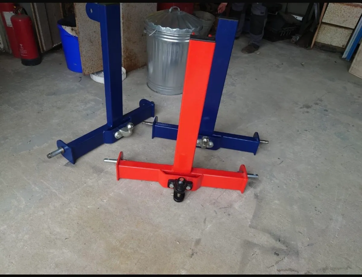 Three point linkage ball hitch - Image 1
