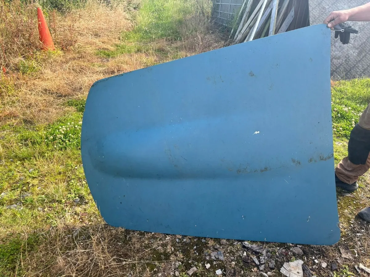 Mercedes 190sl  parts - Image 2