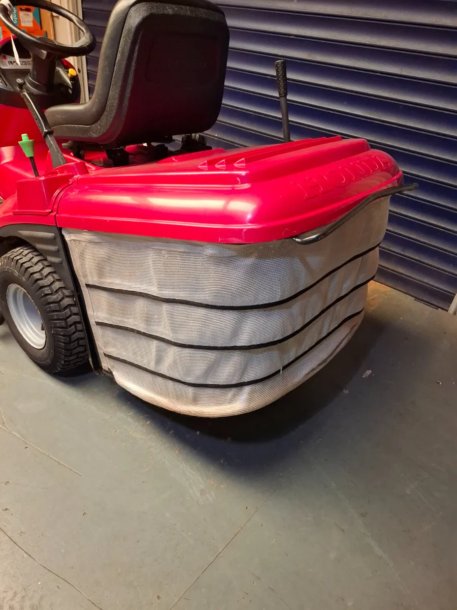 Honda 2417 Mower - Image 4