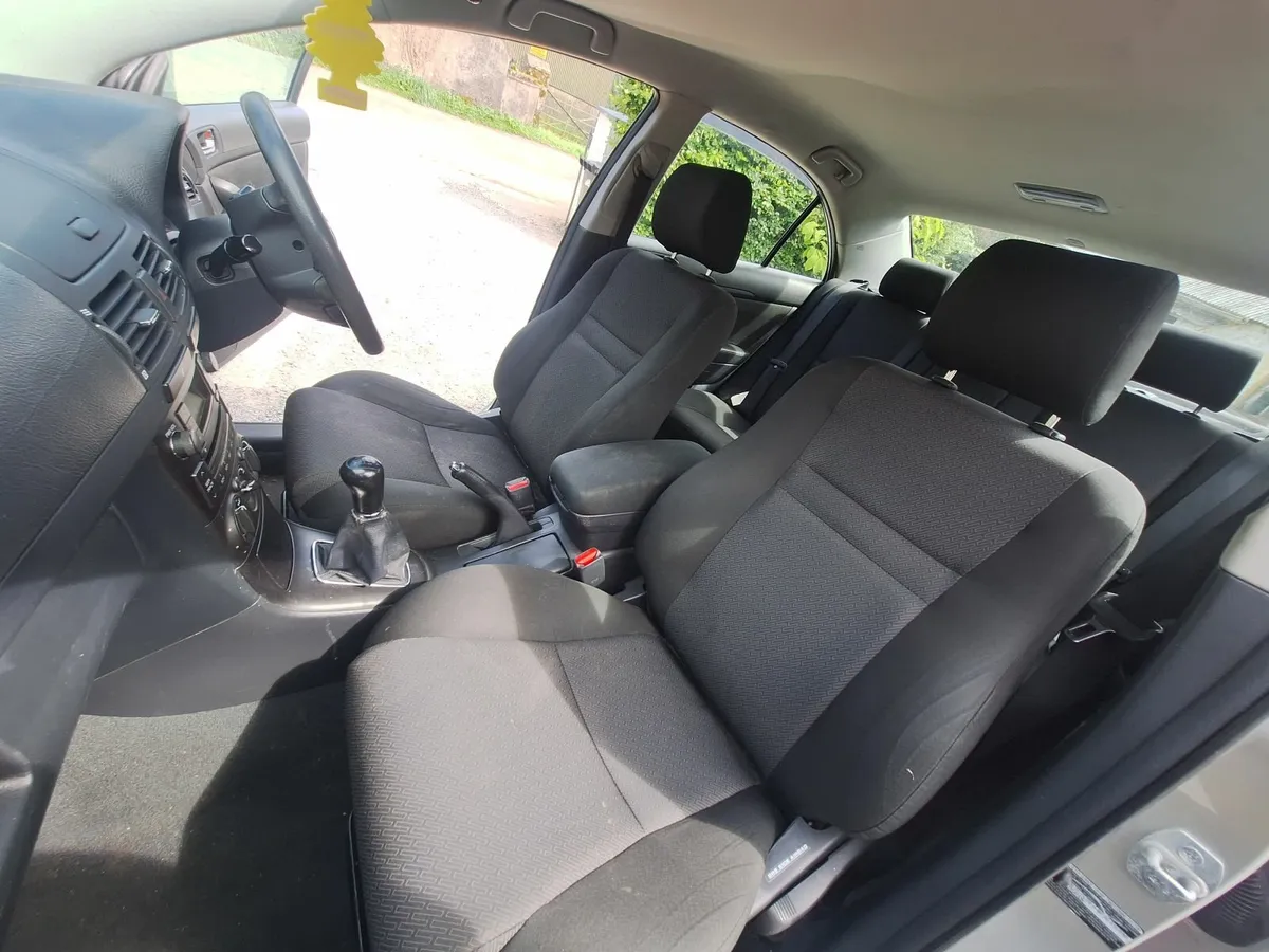 Toyota Avensis 2008 - Image 3