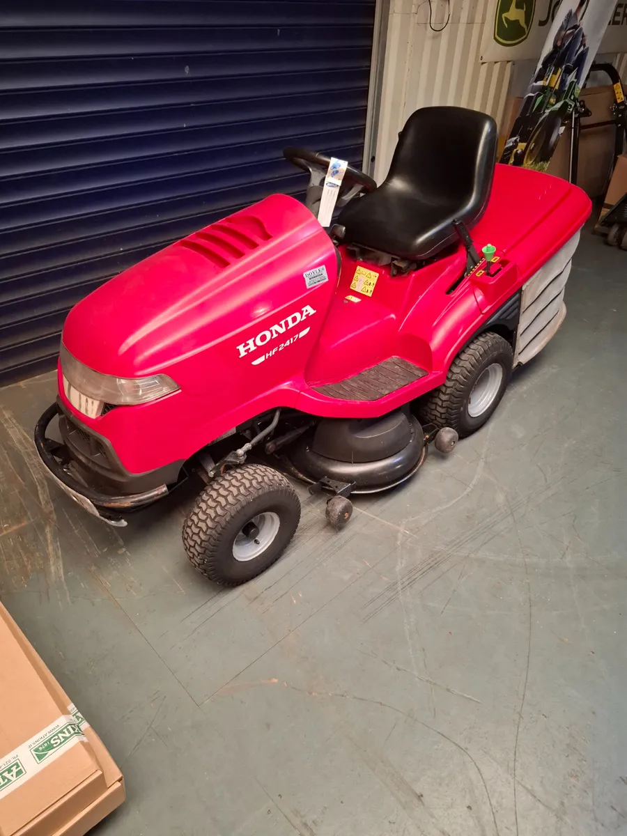 Honda 2417 Mower - Image 4