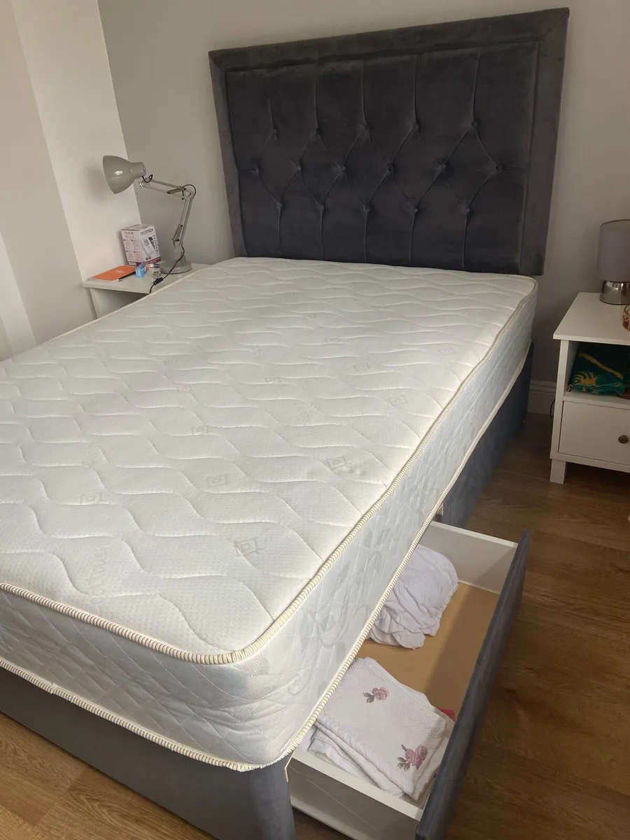 Double bed frame with mattress - Image 3