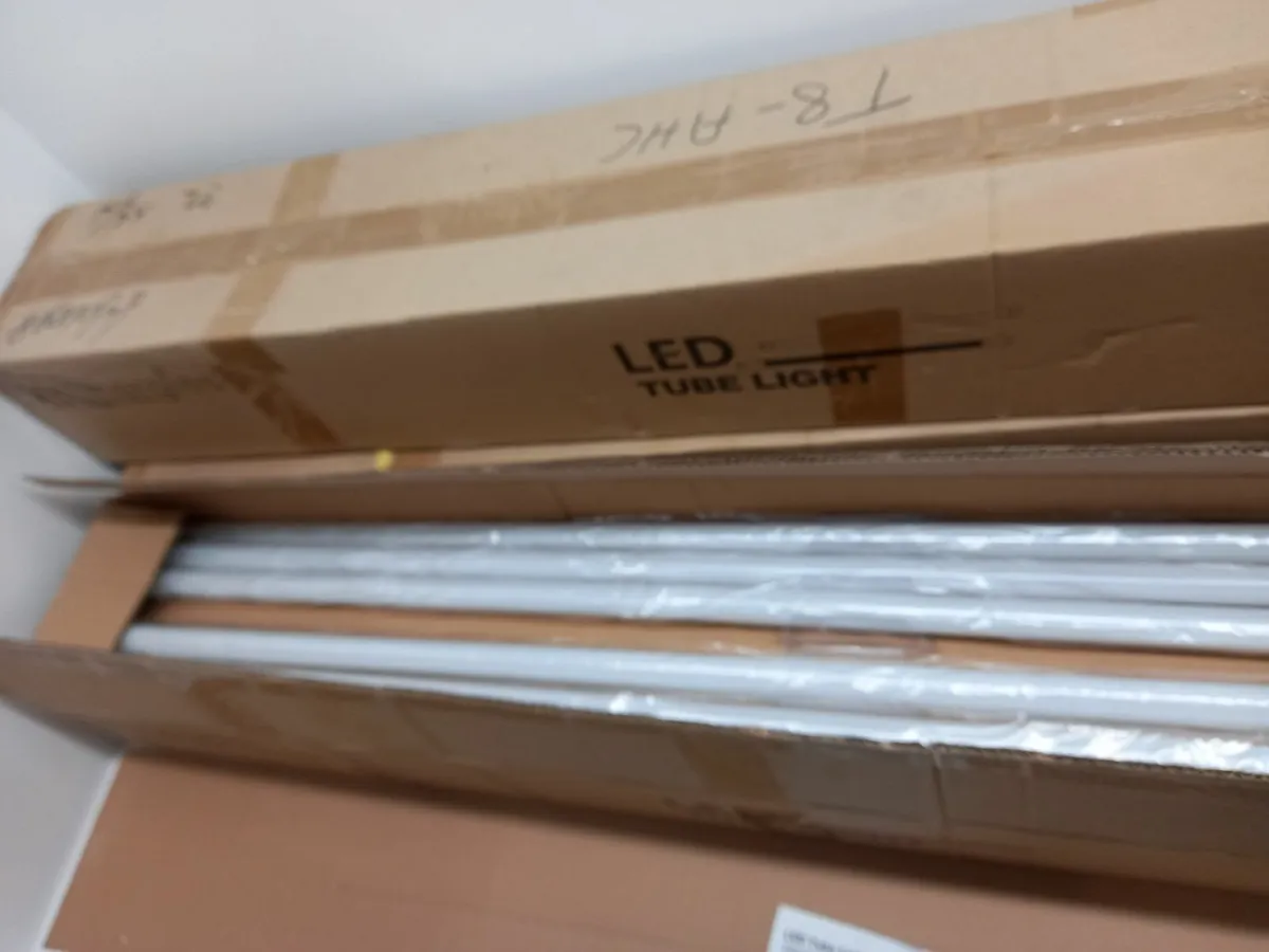 Online Auction Of Sensor Tube Lights & More! - Image 1