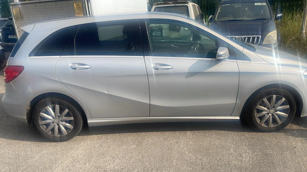 Mercedes B class 180 petrol - Image 2