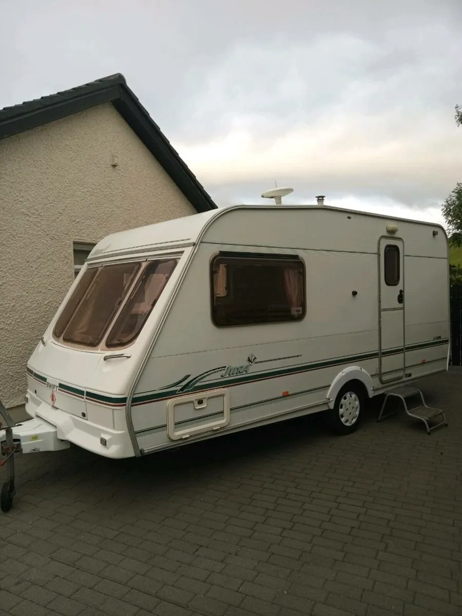 Caravan - Image 1