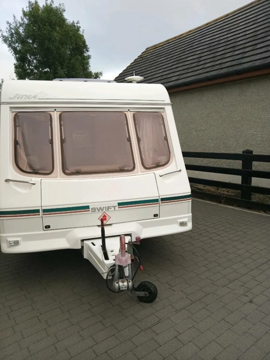 Caravan - Image 4
