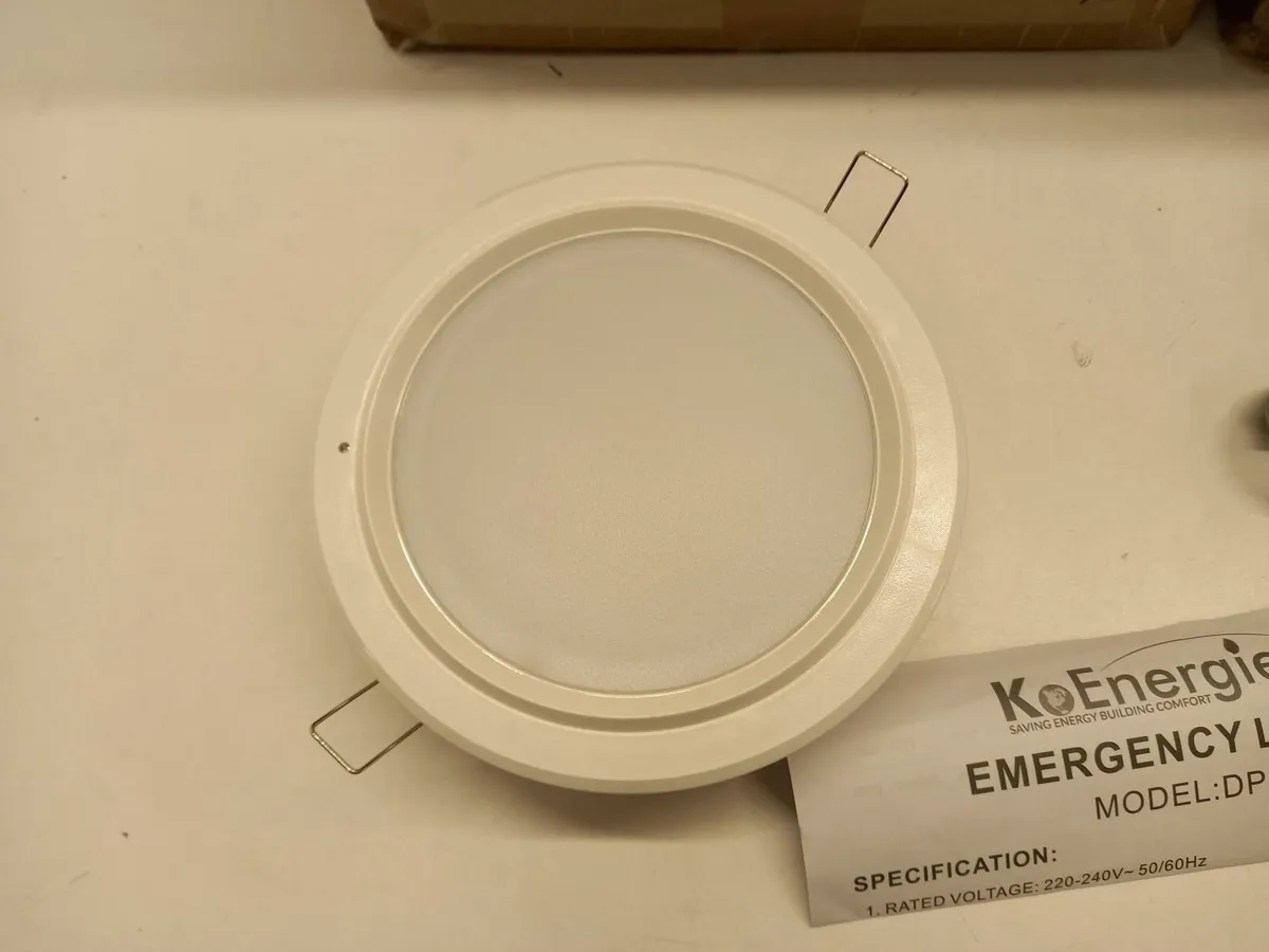Online Auction Of Emergency Lights  & More! - Image 2