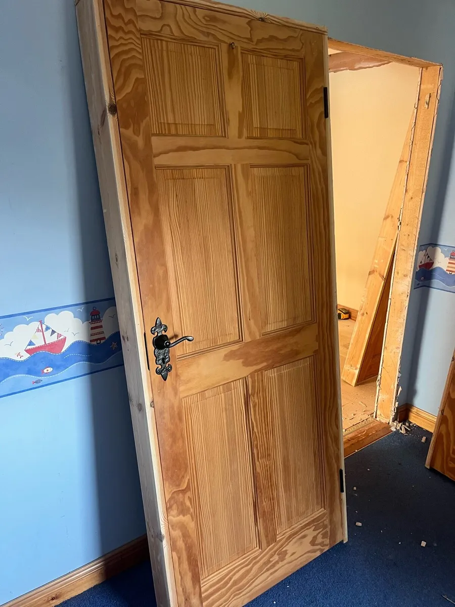 Interior pine doors - Image 2