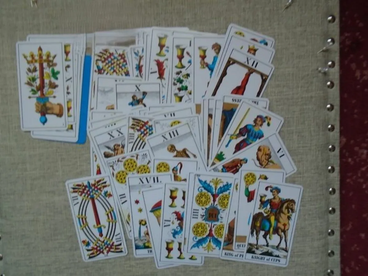 Tarot cards, Oracle cards, Divination