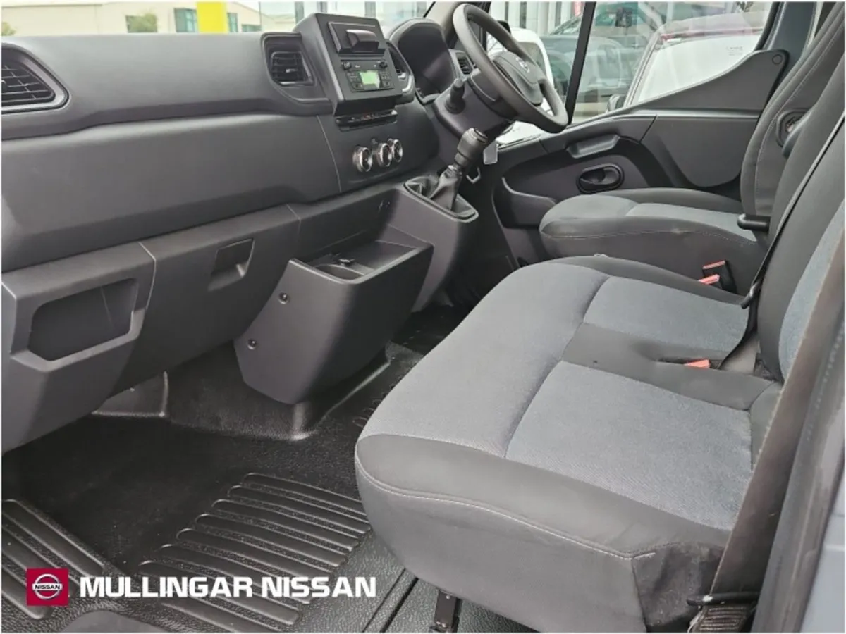 Nissan Interstar 2.0sv L2 H2 135PS - Check out ou - Image 4