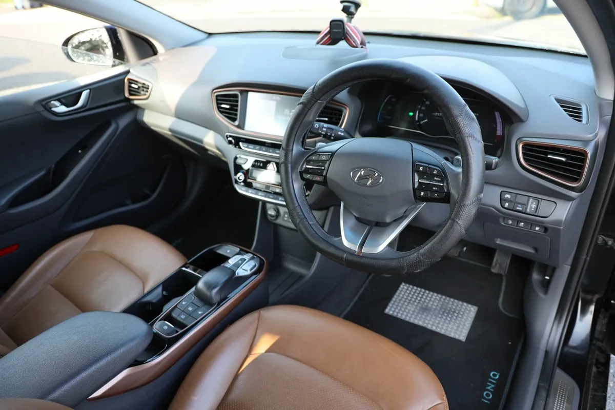 Hyundai IONIQ 2018 - Image 3