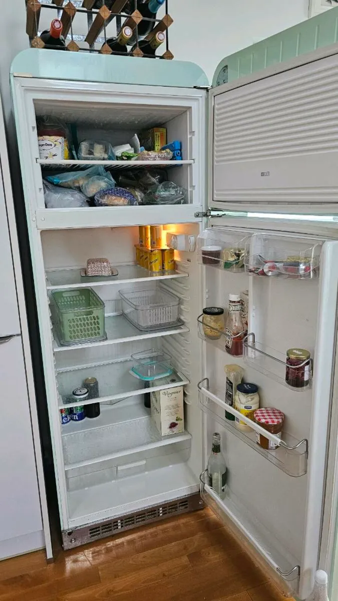 SMEG  fridge freezer - Image 3