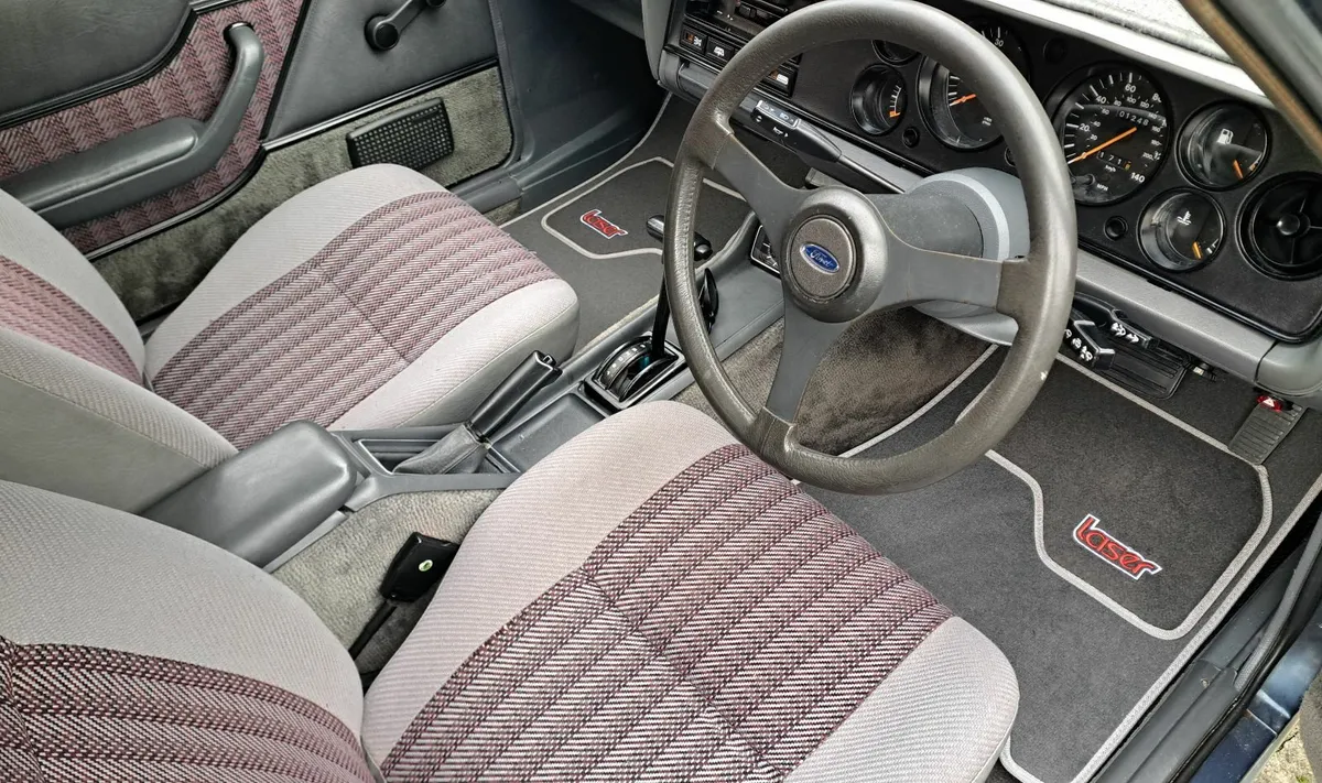 Ford Capri 1986 - Image 4