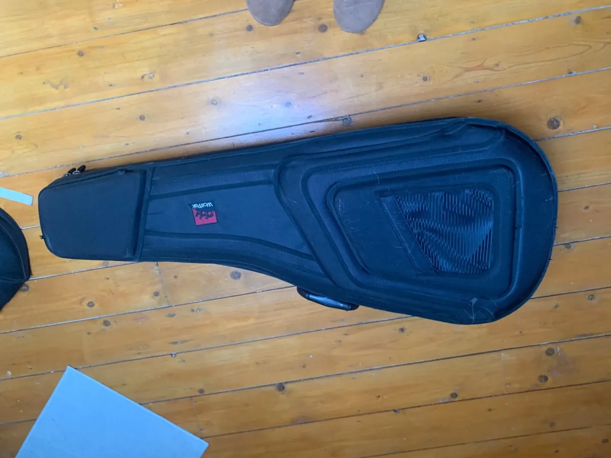 Acoustic Guitar - Image 3