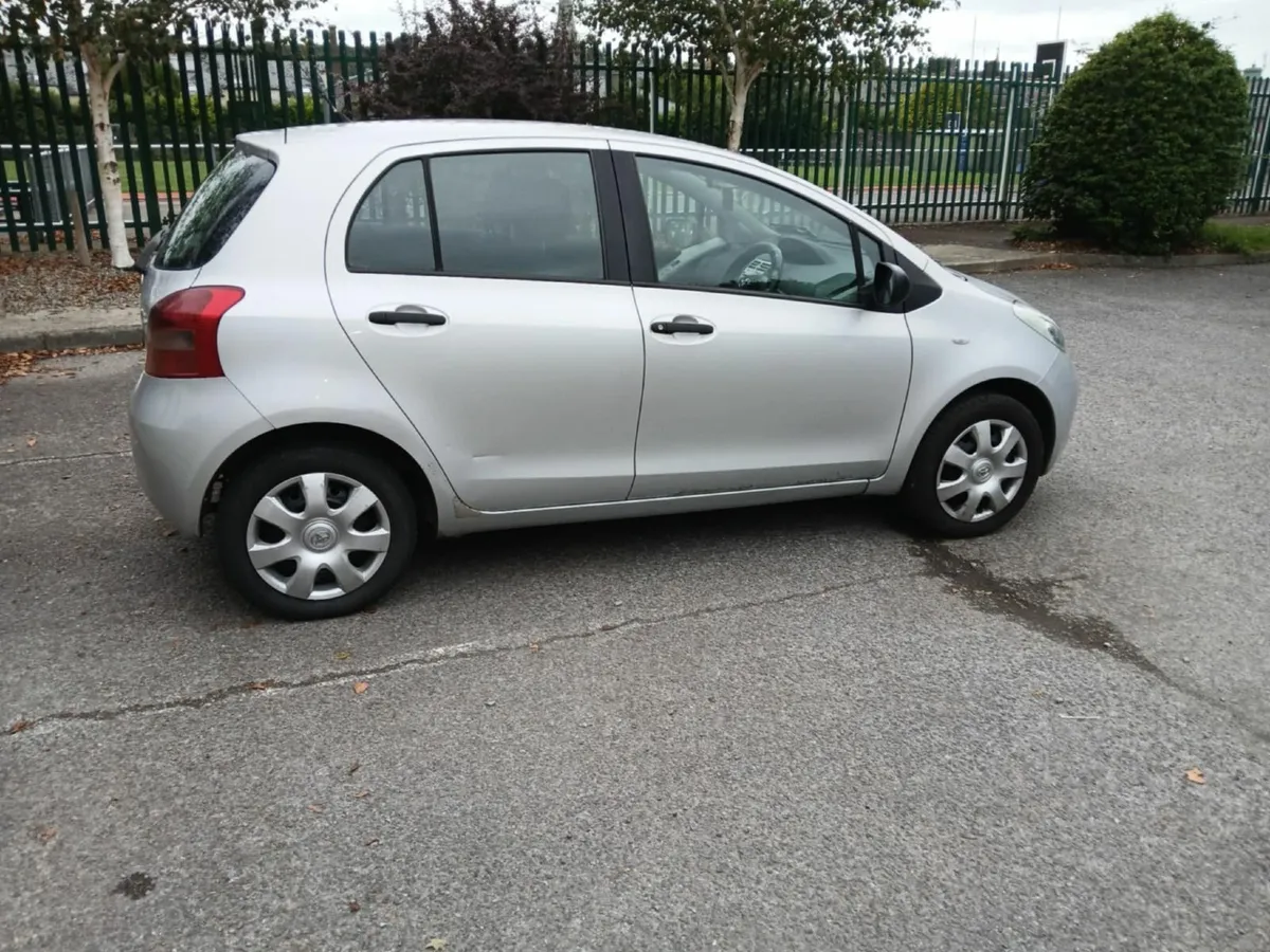 Toyota Yaris 2008 - Image 3