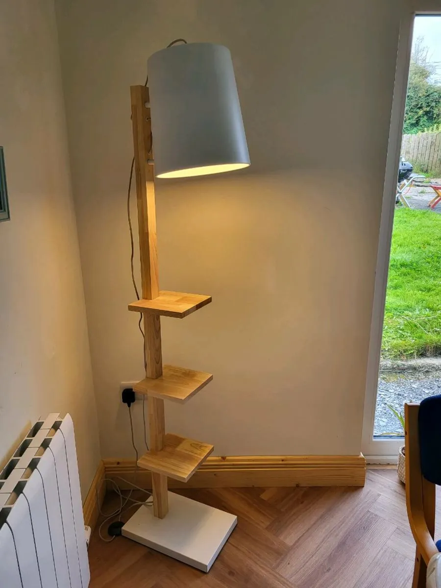 Floor lamp - Image 1