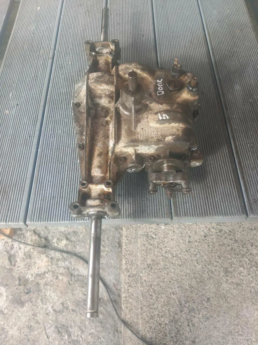 Castlegarden/spicer Dana manual gearbox for sale - Image 4