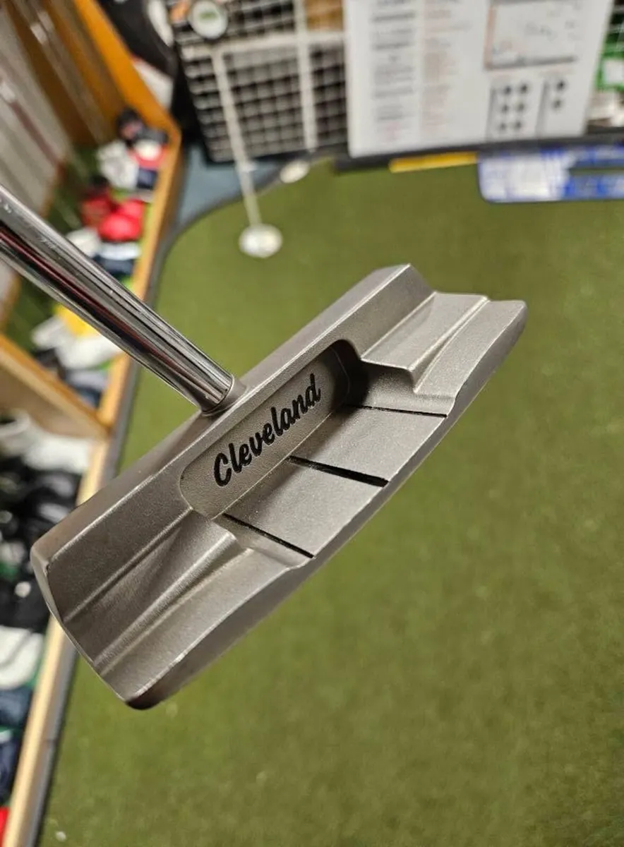 Cleveland HB Soft 2 Centre Shaft Putter - Image 2