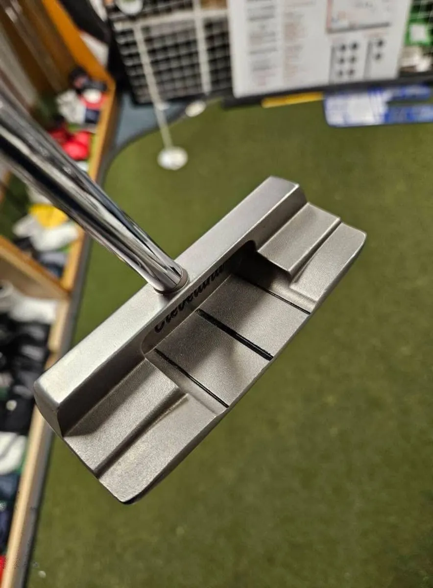Cleveland HB Soft 2 Centre Shaft Putter - Image 3