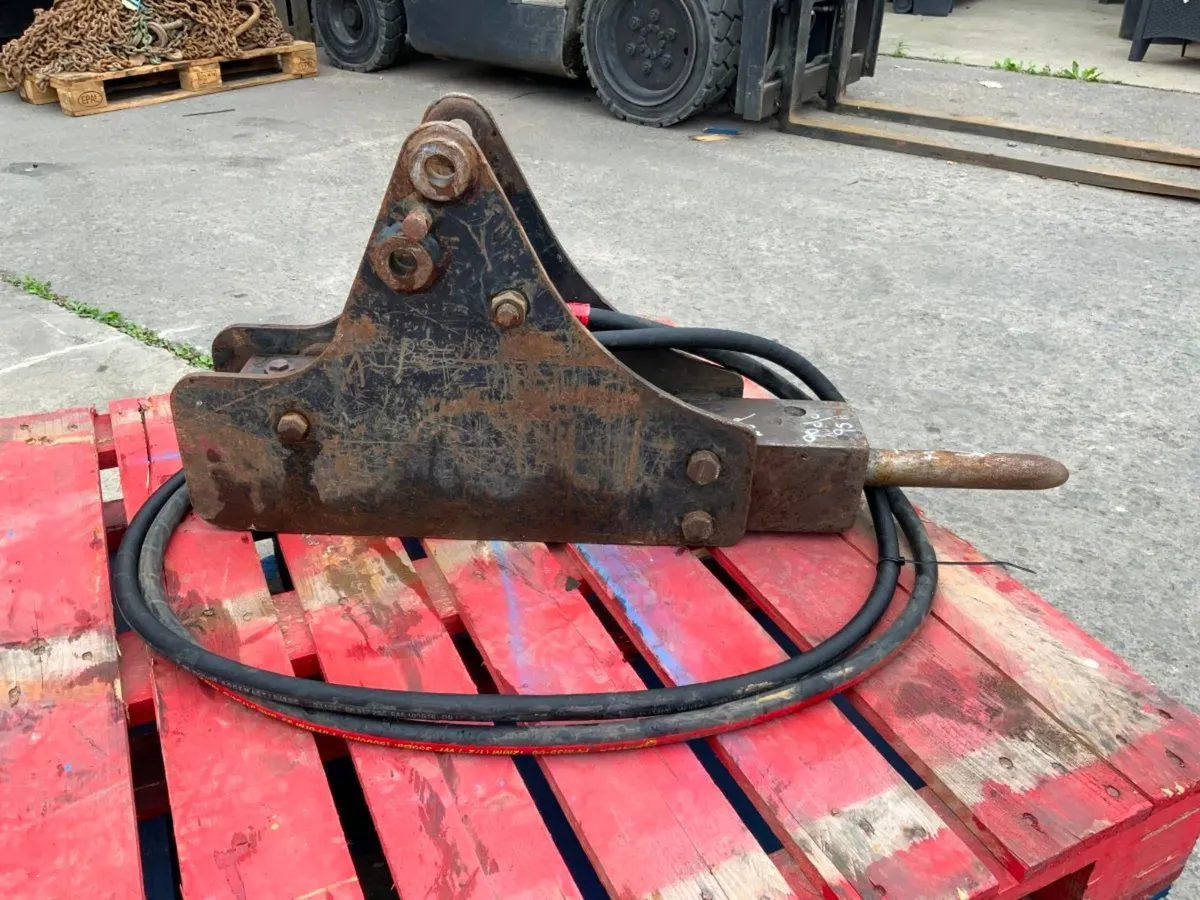 JCB hammer  BREAKER...25mm PINS.......1293t. - Image 2