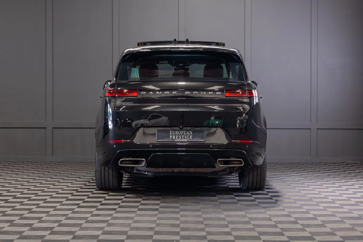 2024 Range Rover Sport P460e Dynamic - Image 4