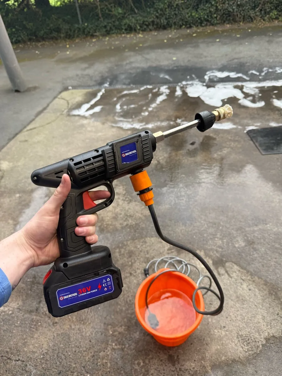 Electric car washing machine - Image 1