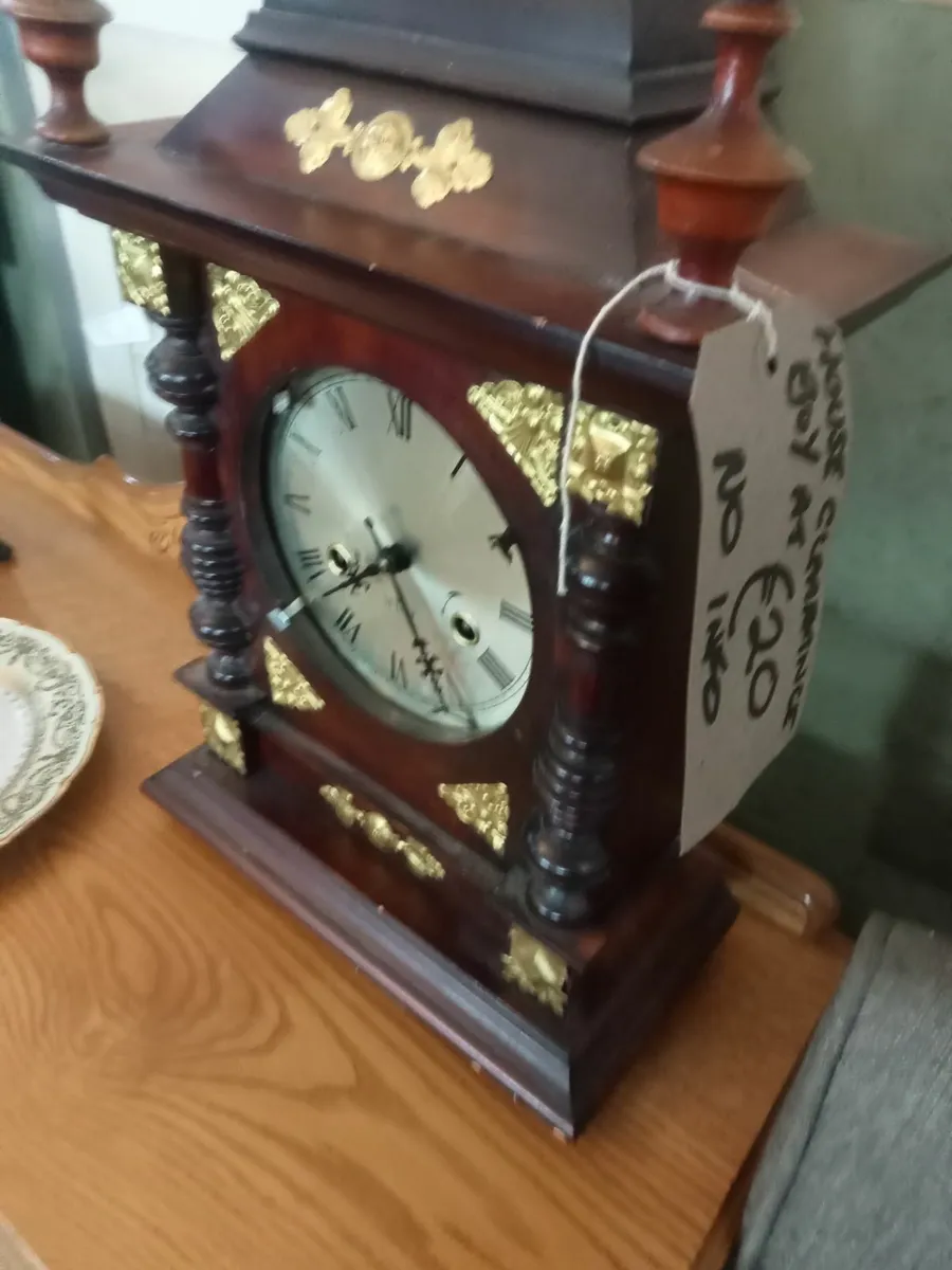 LOADS OF ANTIQUES, VINTAGE. ETC no I'm - Image 1