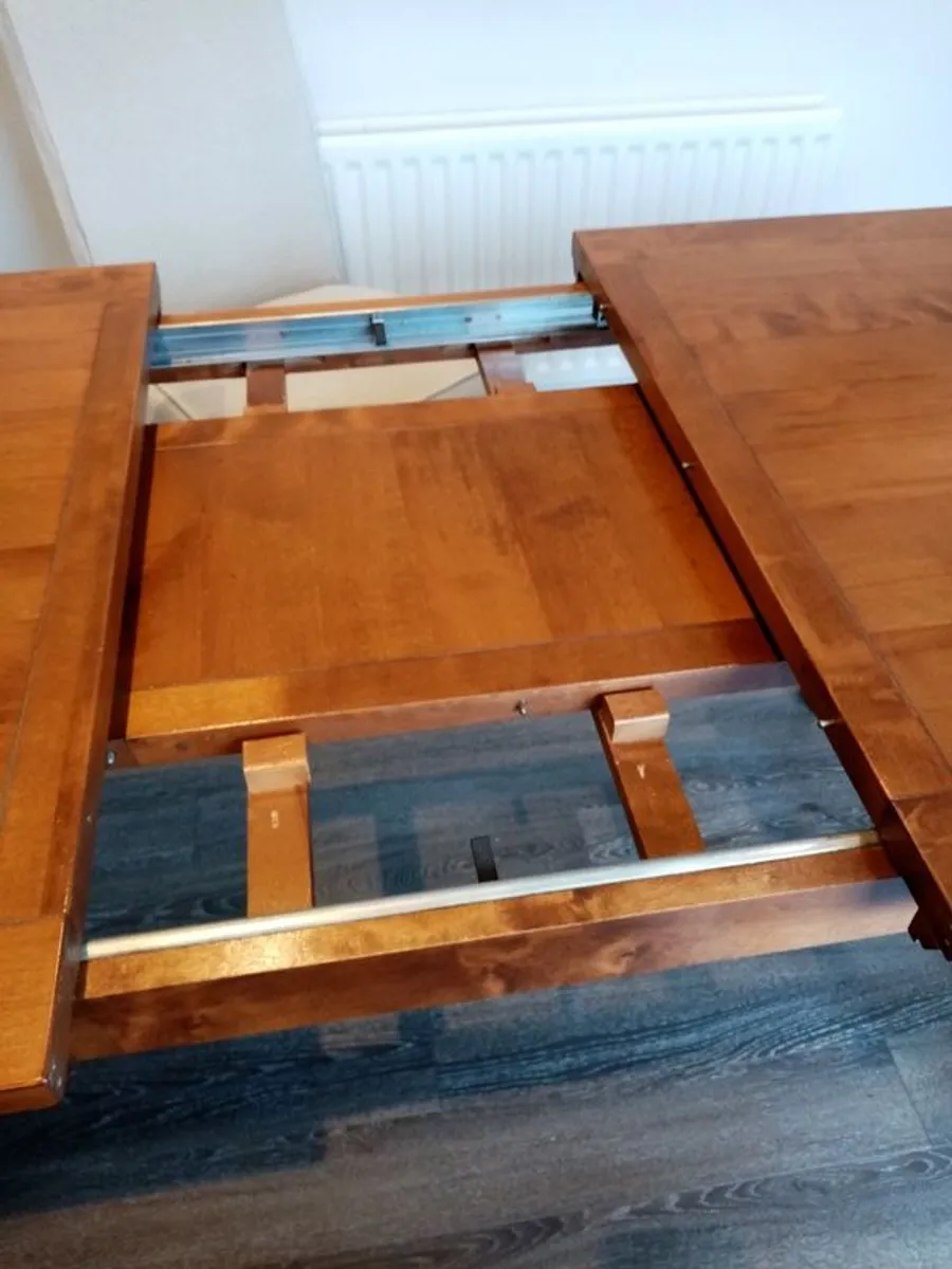 Dining table - Image 3