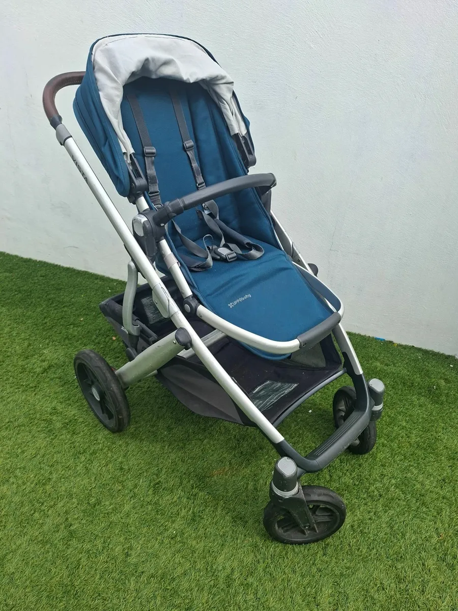 Baby buggy - Image 1
