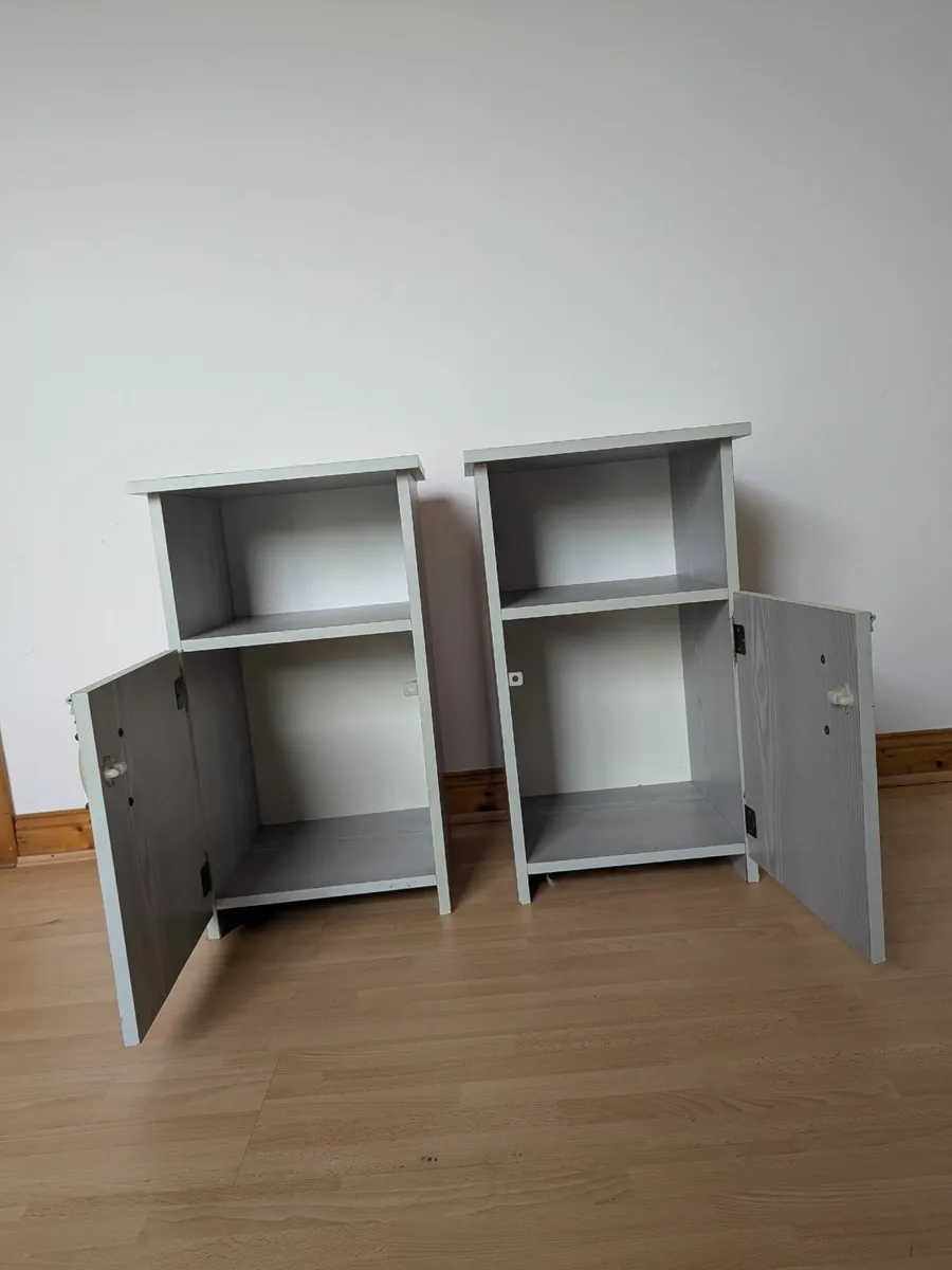 Bedside locker set - Image 4