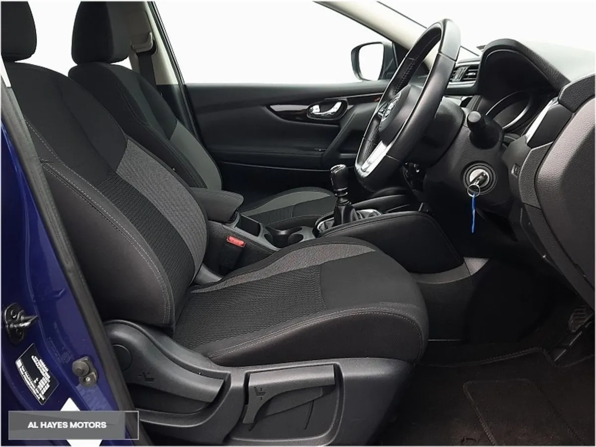 Nissan QASHQAI  tiny Mileage 1.5 Diesel XE - Image 4