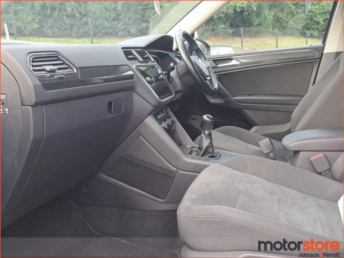 Volkswagen Tiguan 2.0 TDI 150HP R-line DSG - Image 4