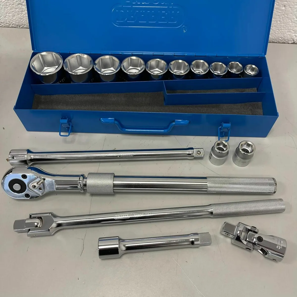 Draper Expert Metric Socket Set in Metal Case, 3/4 - Image 1