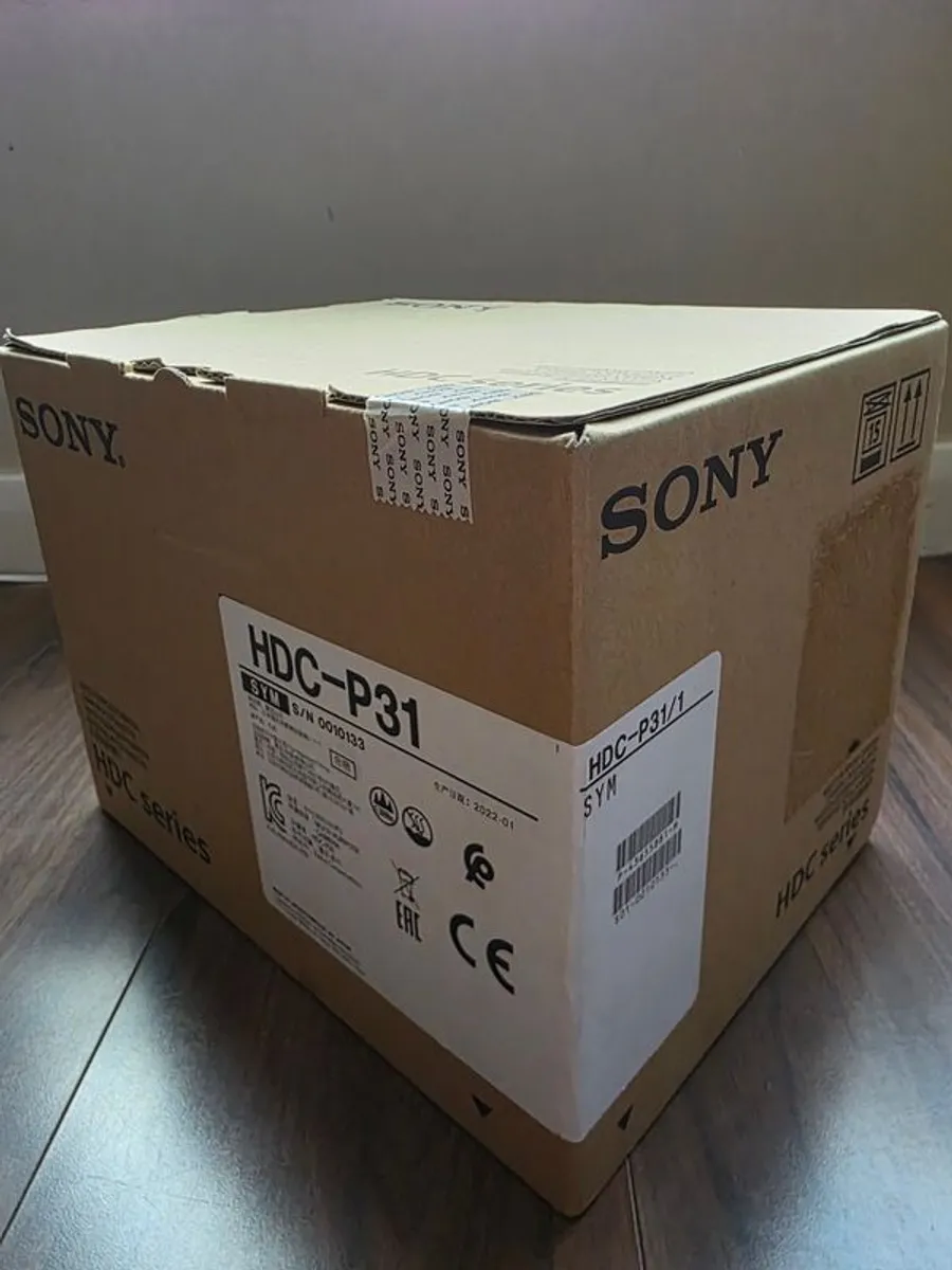 SONY HDC-P31 Video camera. Multi purpose camera - Image 2