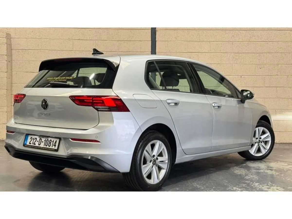 Volkswagen Golf 2.0 TDI Manual 6speed - Image 3