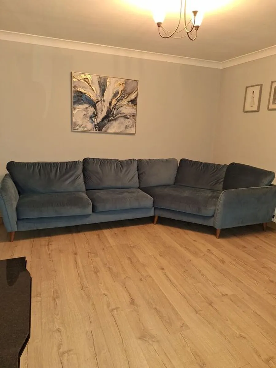 sofa - Image 2