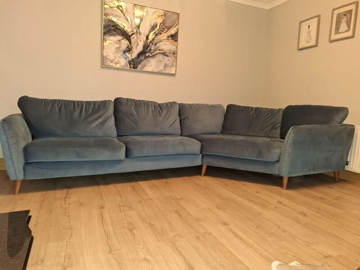 sofa - Image 3