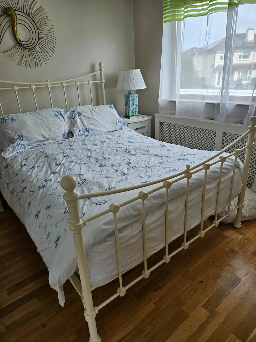 Double bed frame - Image 2