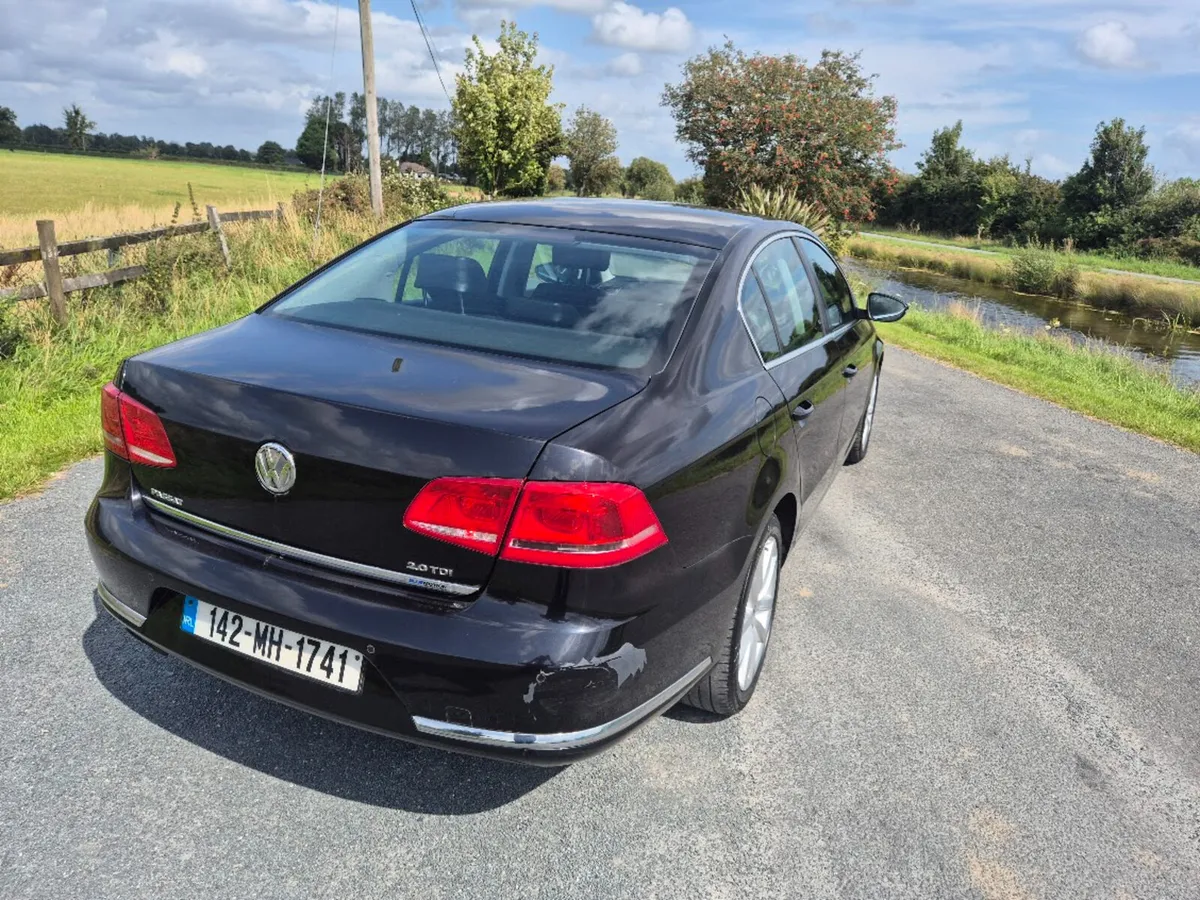 142 Volkswagen Passat 2.0 TDI EXECUTIVE BLUEMOTION - Image 4