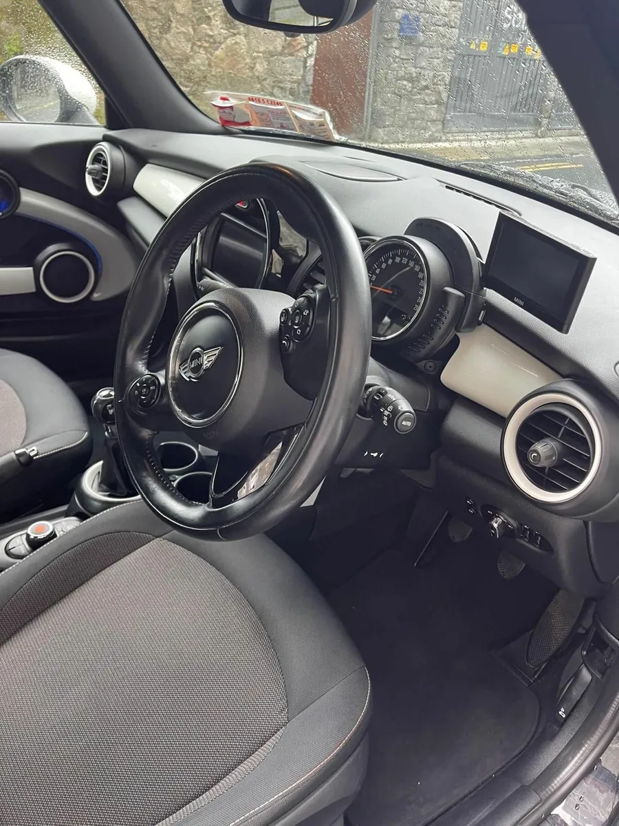 Mini Cooper 2015 - Image 3