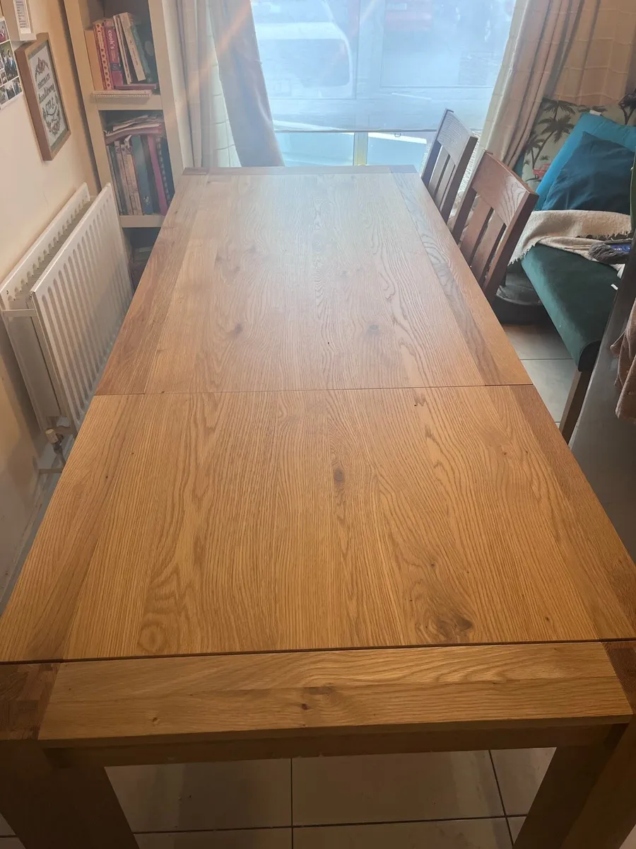 Solid oak table & 4 chairs (extendable) - Image 2