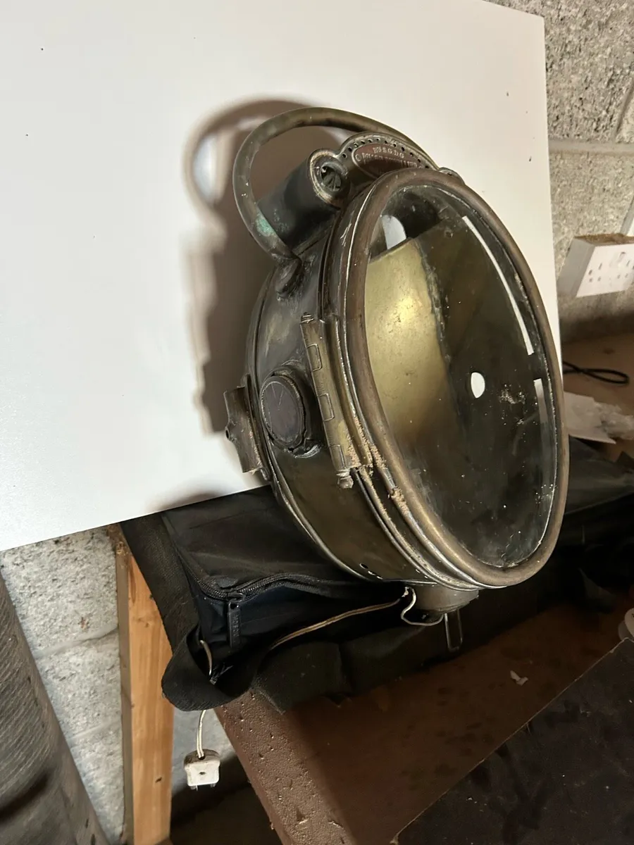 Brass ship lamp - Image 2