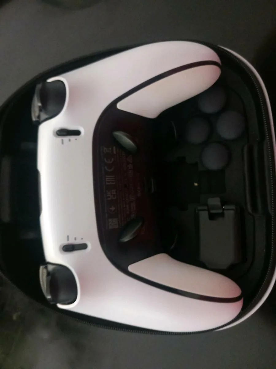 Ps5 daulsense edge controller - Image 2