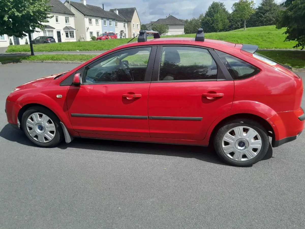 Ford focus 1.6 petrol nct 12/25 no tax no offers - Image 2
