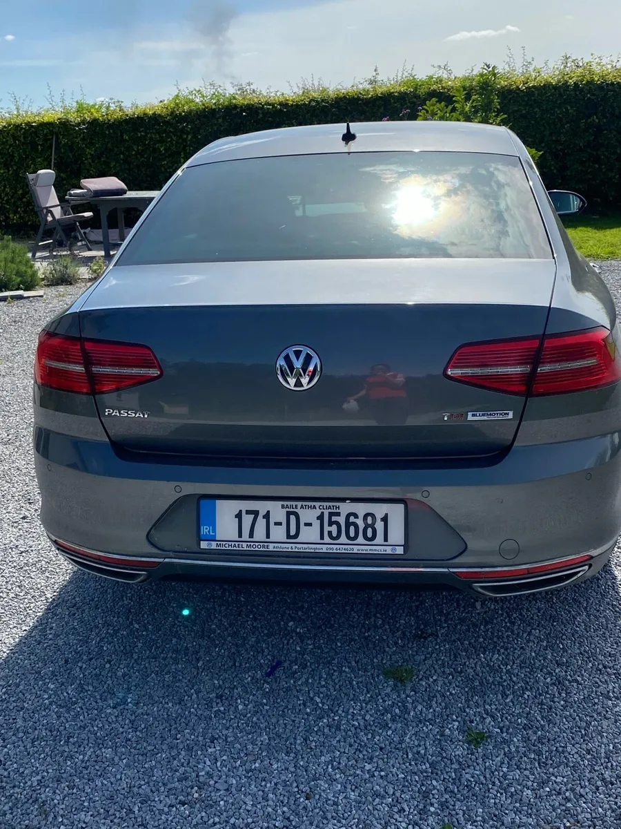 R-line 1.6L Passat - Image 2