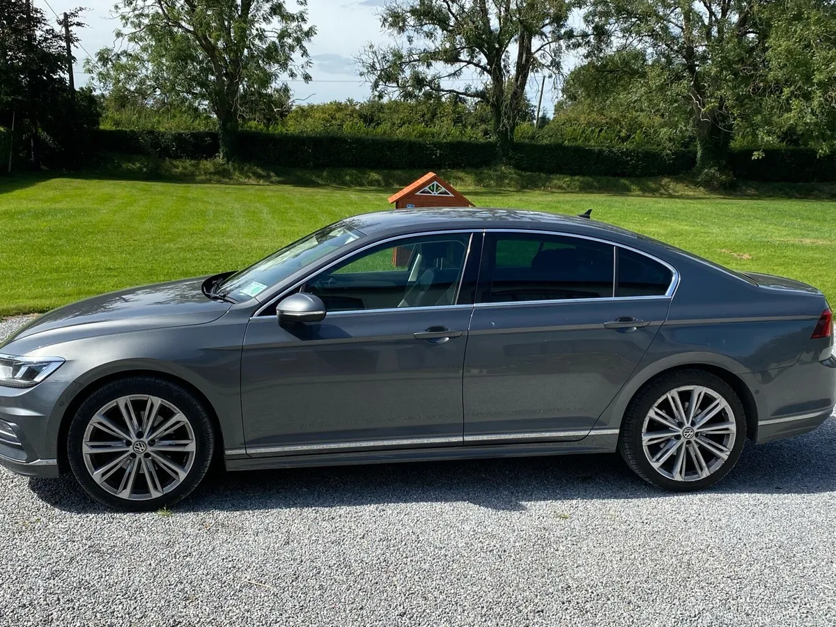 R-line 1.6L Passat - Image 3