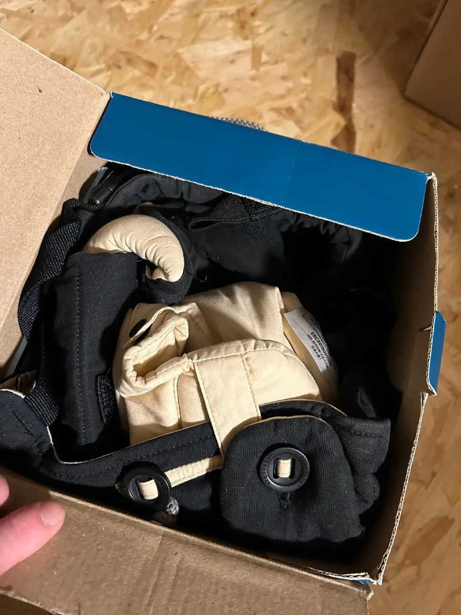 Ergo baby Sling - Image 4