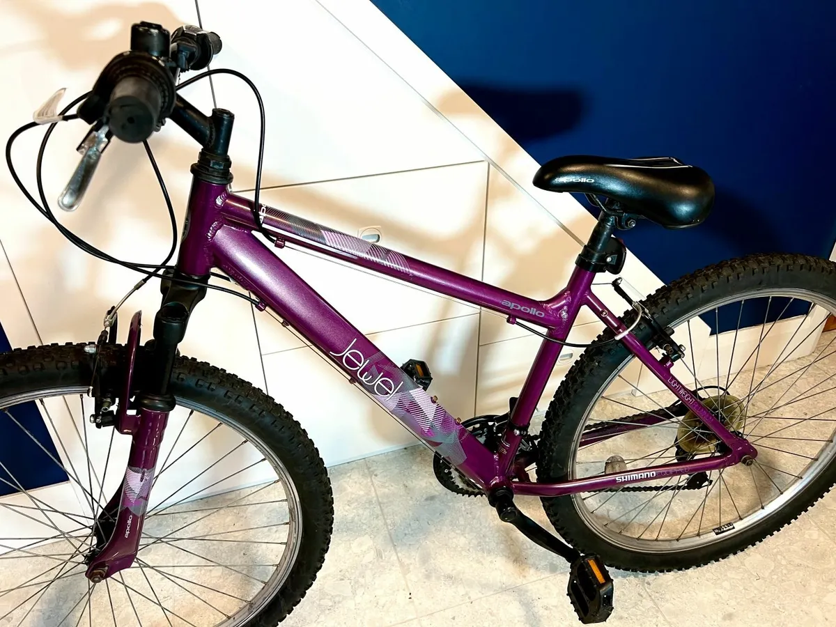 Apollo Jewel Purple Mountain Bike - Image 2