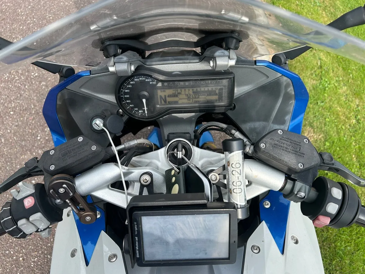 BMW R 1200 RS 2015 - Image 2